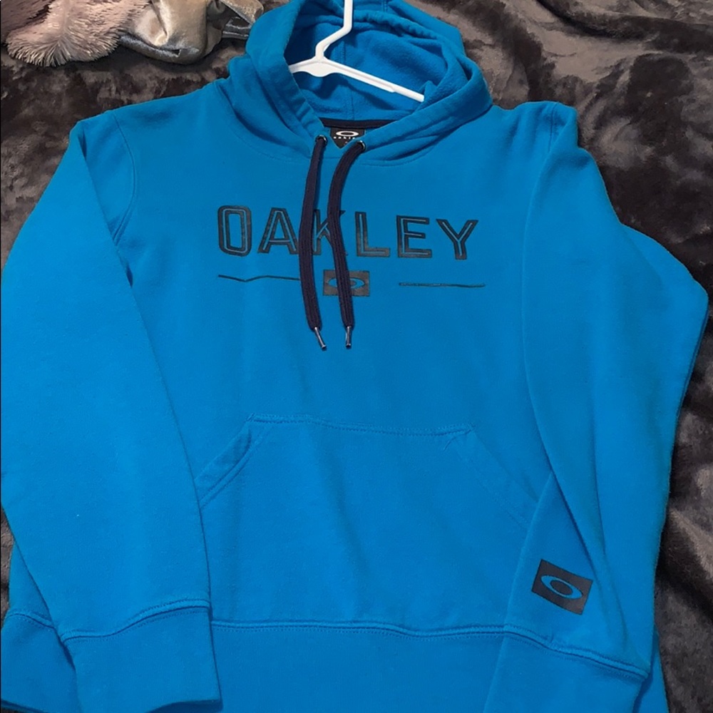 Oakley sweatshirt!